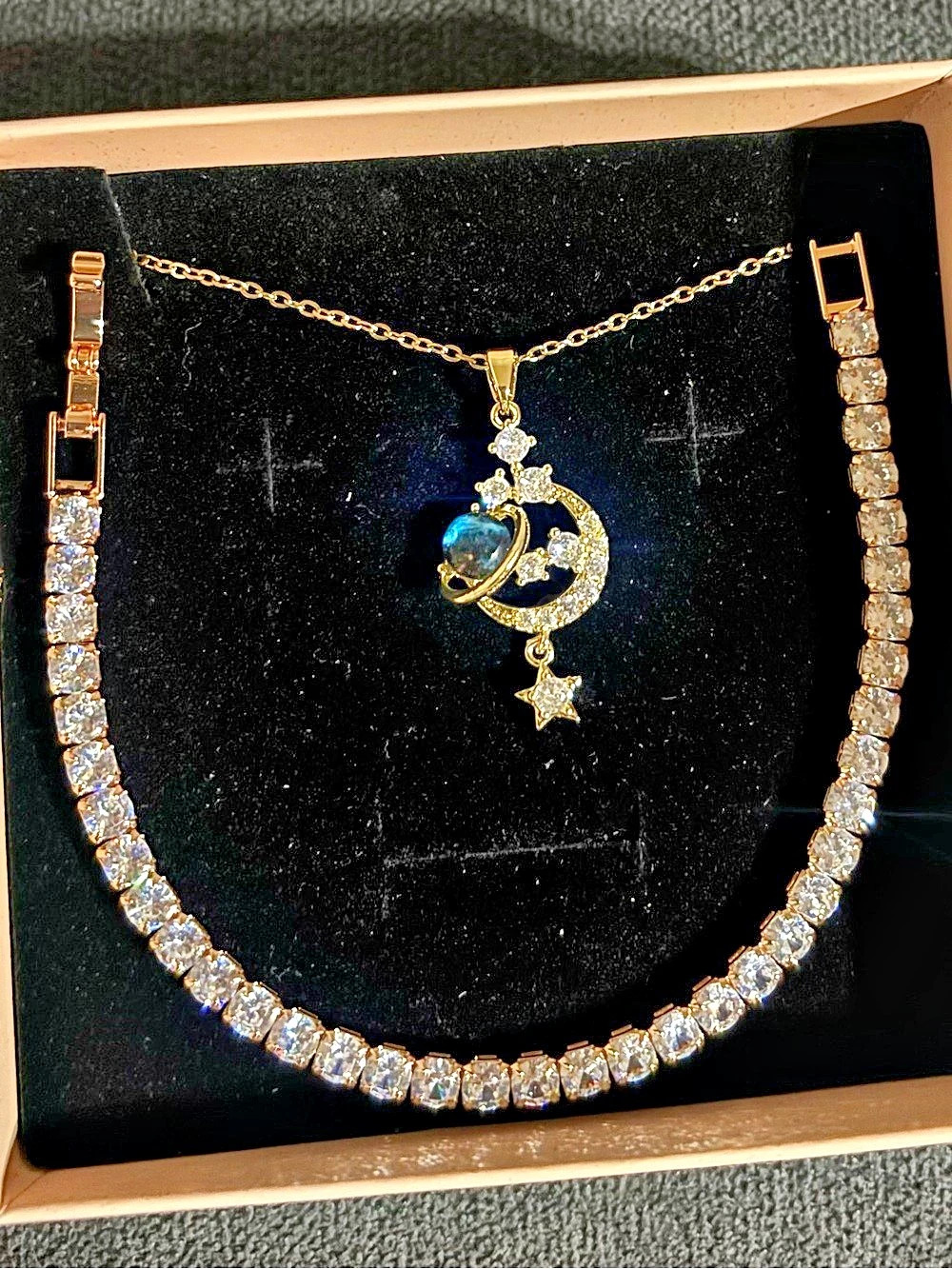 Rhinestone Moon Star Pendant Necklace in Gold & Silver Set